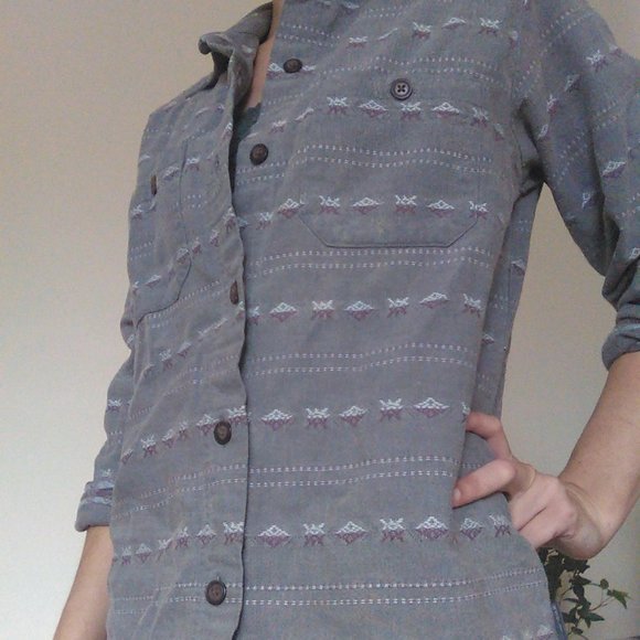 Woolrich Women's Grey Button Down - Picture 6 of 6
